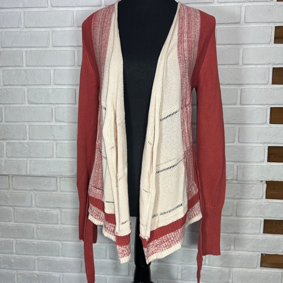 Cozy, Belted Wrap Cardigan by Ya Los Angeles Size Large - Picture 5 of 10